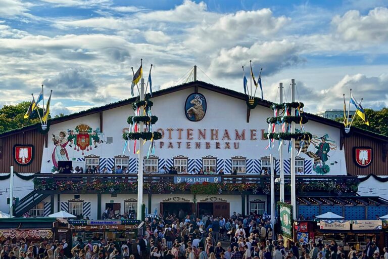 O‘ ZAPFT IS: HYBRICK auf dem Oktoberfest